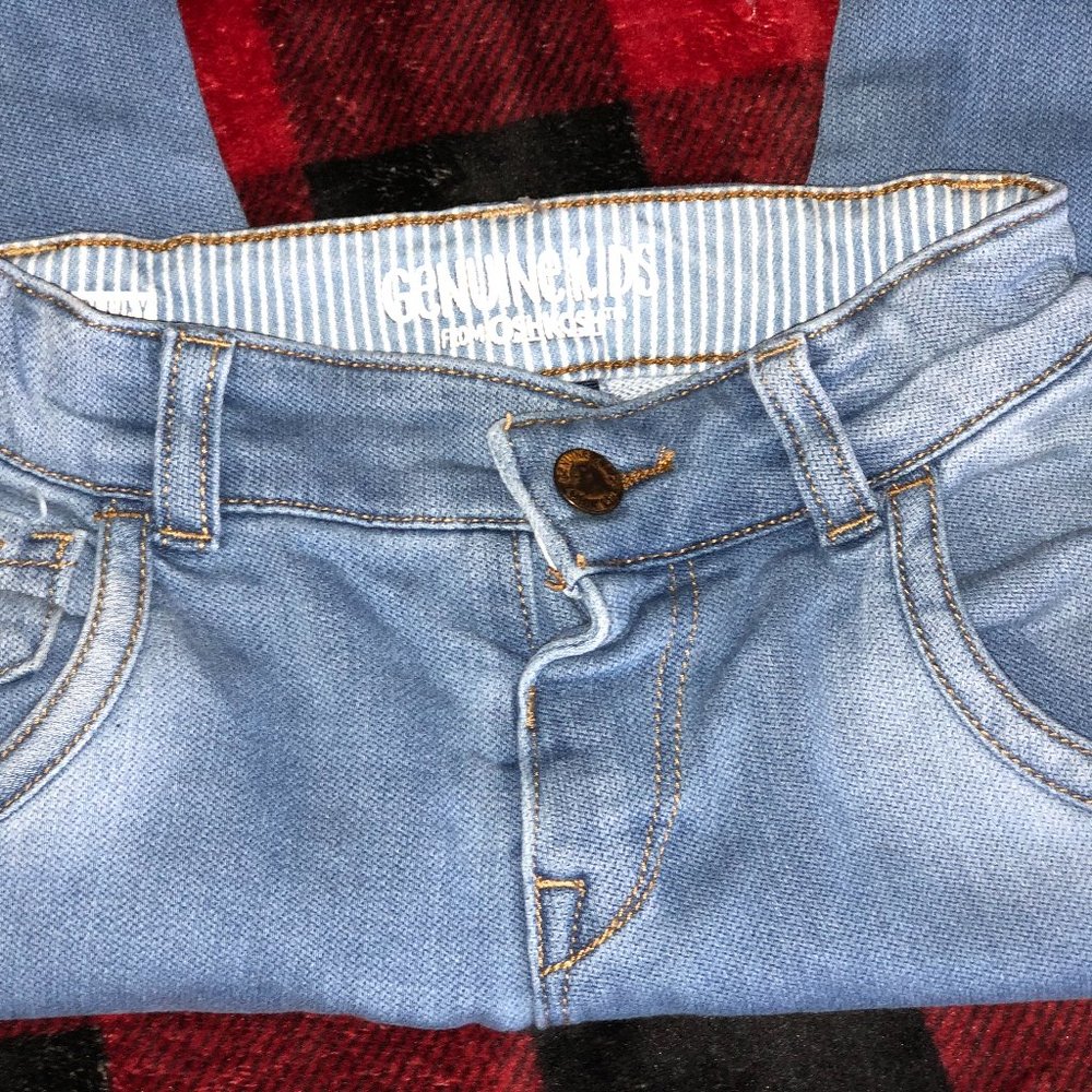 Distressed Jeans - Picture 4 of 5